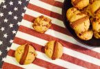 cookies sur un torchon au couleur du drapeau américain