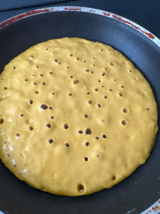bulles de pancake en cours de cuisson
